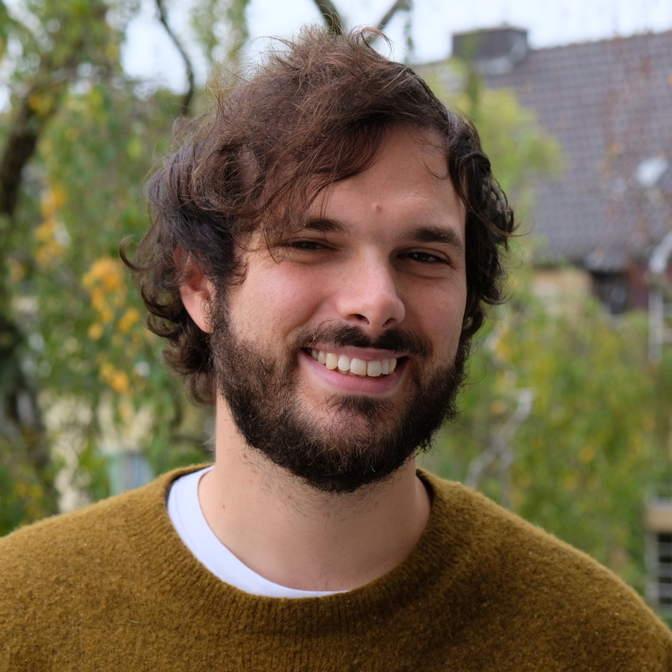 Thumb ticker lg dscf8503